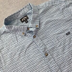 Billabong Mens XL Short Sleeve Button Down Shirt Blue Geometric Organic Cotton